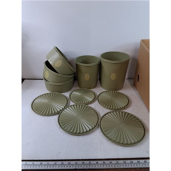 (5) Tupperware Bins with Lids