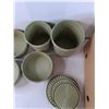 Image 4 : (5) Tupperware Bins with Lids