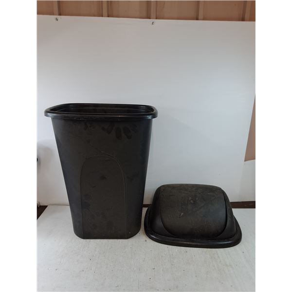 (1) Black Plastic Garbage Can, Cannot Ship