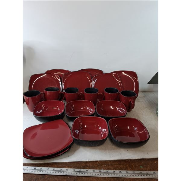 All Hearthstone Ceramic, (6) Cups, (8) Plates, (5) Bowls