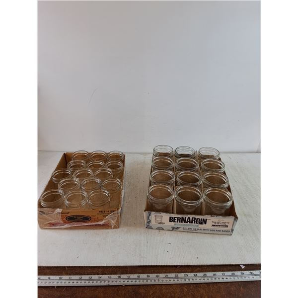 (15) Small Mason Jars, (12) Mason Jars, No Lids As-is