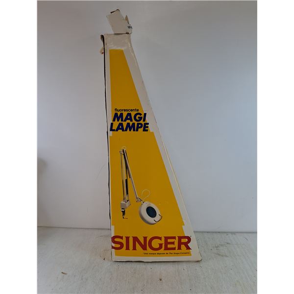 Fluorescent Magi Lamp Untested As-Is, Cannot Ship