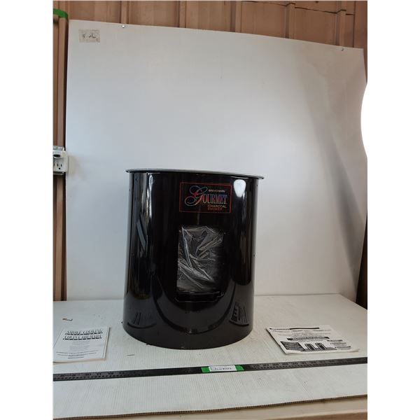 Brinkmann Gourmet Charcoal Smoker (NIB, as is, cannot ship)