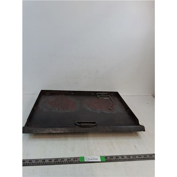 Flat Top Griddle Station With Cover 23"x17" ( as is,cannot ship)