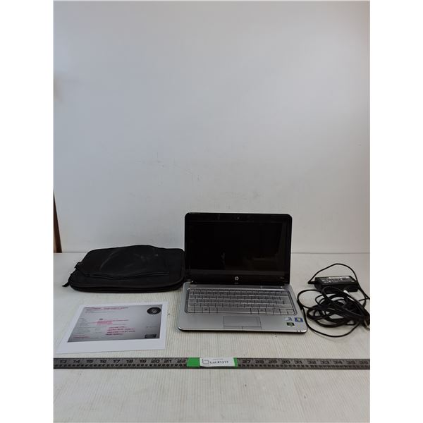 HP Mini 311 Netbook With Case And Cord ( as is)