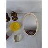 Image 2 : Mirrored Tray, Candle, Mini Oil Lamps, Misc.