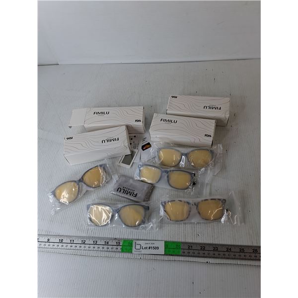 (5) Pairs of Driving Glasses & Bags
