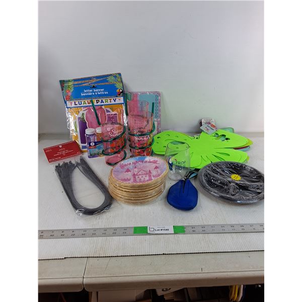 (8) "Luau" Garlands - 7', (8) Packs Disposable Plates- 7", (3) Plastic Drinking Glasses