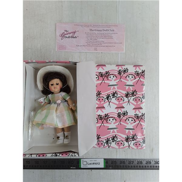 Hi! I'm Ginny Vogue Dolls Collectible Doll 8''x4'' with 9.5'' x 6'' x 3.5'' Box and Accessories