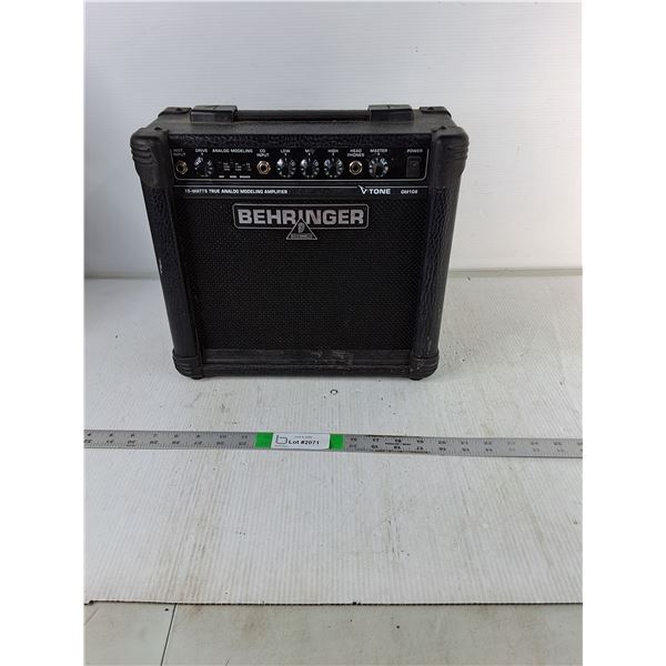 Behringer 15 Watt Amplifier, Powers On