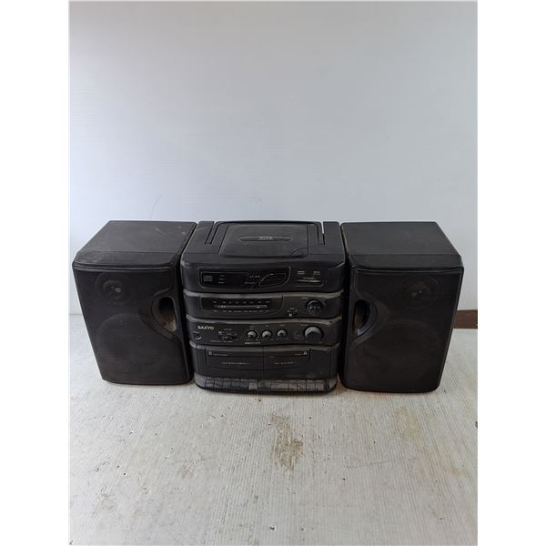Sanyo Audio Player for Cassette and CD Untested As-Is with Untested Cassette, Cannot Ship