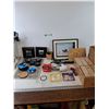 Image 1 : 3D Viewmaster with Flying Smurf Disc, Coasters, Hockey Pucks, Photo Albums, Winter Photo, Misc