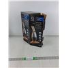 Image 1 : 2 In 1 Hand Stick Vac - Powers On