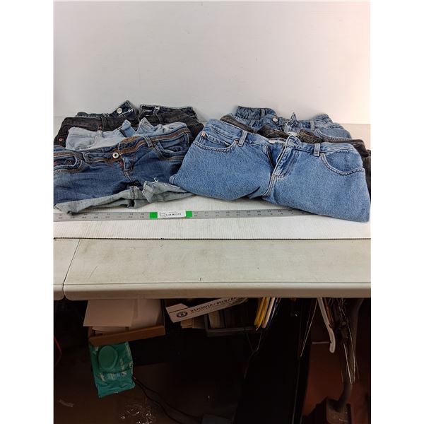 (8) Women's Denim Shorts - Sizes 23-27