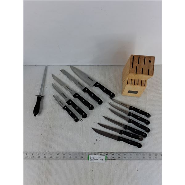Knives & Knife Block