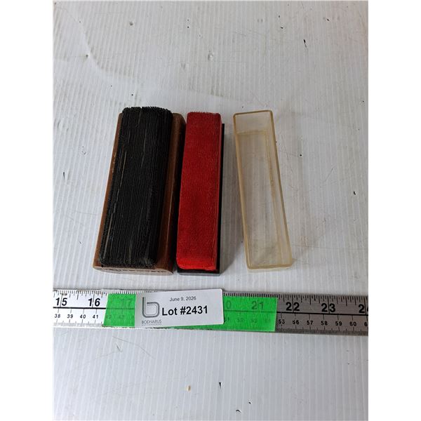 (2) Record Brushes
