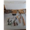 Image 3 : Tool Lot- Metal Toolbox 18" x 6 .25" x 8", Tool Pouch, Bench Vise, Misc.
