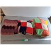 Image 1 : Throw Blanket & Craft Quilts