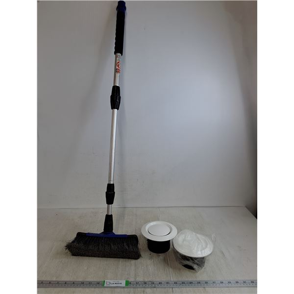 Streetwize Car Wash Brush Features Soft Bristles 40.5", (2) Adjustable Round air Vent Covers 5 3/4 "