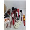Image 3 : Various Utensils, (2) Scrubber, Coffee Filters