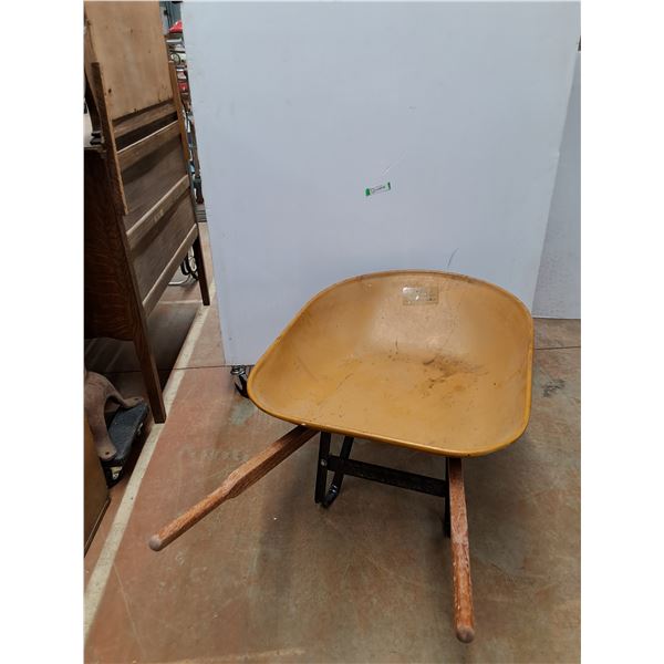 **Wheelbarrow No Shipping