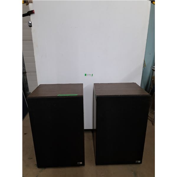 (2) Speakers with Damage As-Is No Shipping
