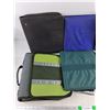 Image 2 : (6)  Zipper Binders