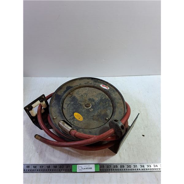 Retractable Hose Reel, Pickup Preferred
