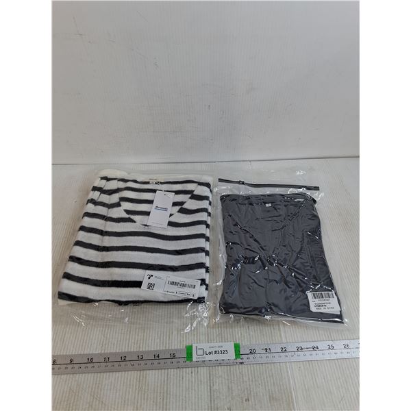(2) Women's Shirts Size S Appear New