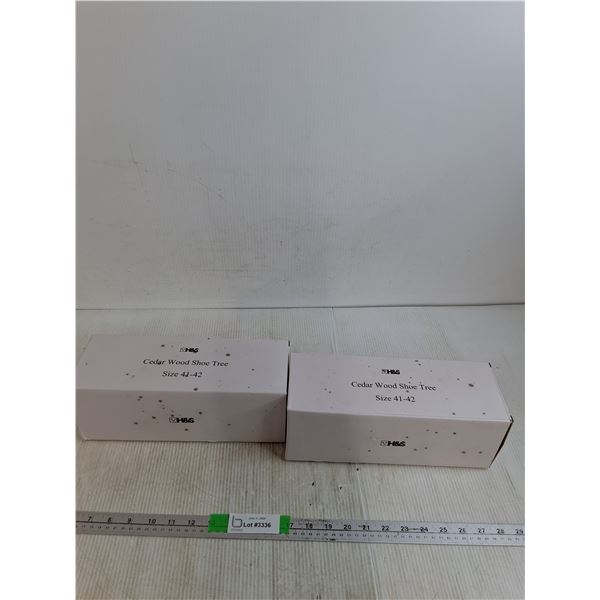 (2) Boxes Of H&S Cedar Wood Shoe Tress Size 41-42 Appear NIB