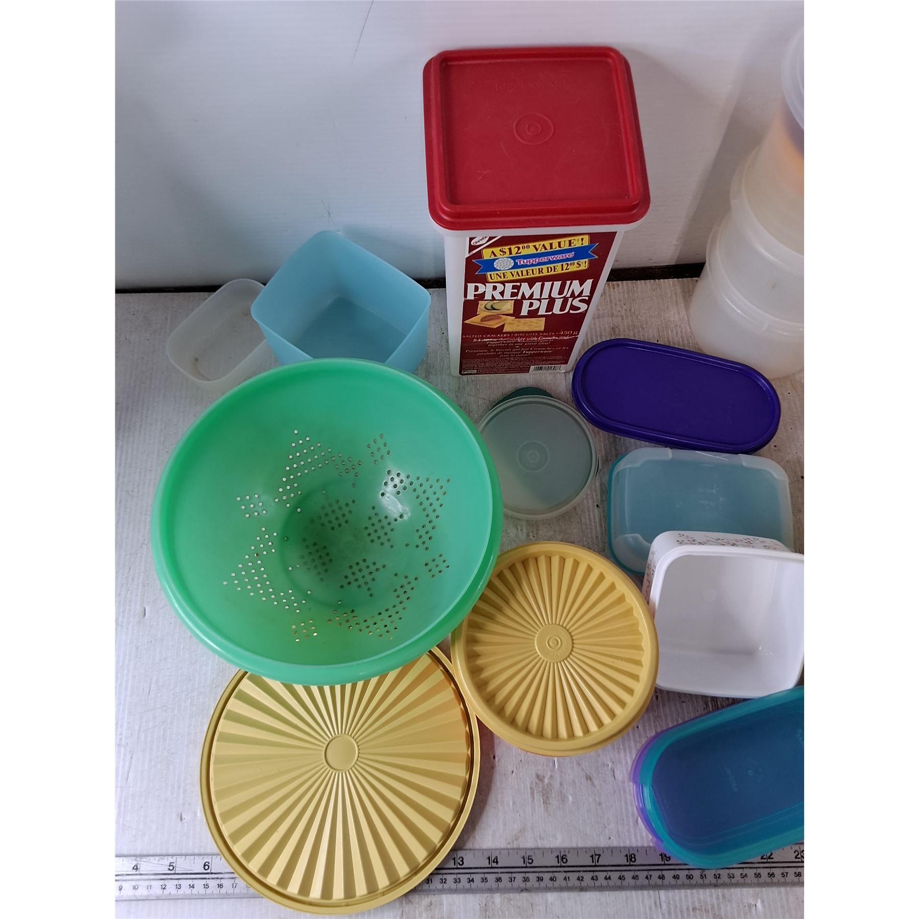 Assorted Tupperware Containers - Bodnarus Auctioneering