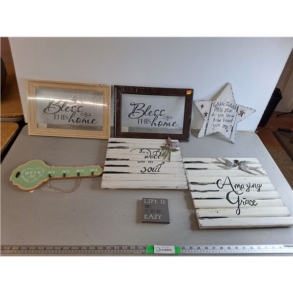 Home Decor Signs Up to 15"
