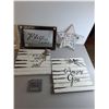 Image 2 : Home Decor Signs Up to 15"