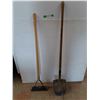 Image 1 : **Shovel & Edger - PICKUP ONLY
