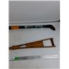 Image 3 : Fiskars Stand Up Weeder & Wooden Crutch, Cannot Ship