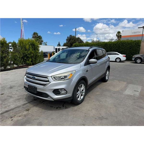 FORD  ESCAPE 2018 WAIT/TITLE