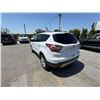 Image 4 : FORD  ESCAPE 2017 O/S TITLE 2 DAYS