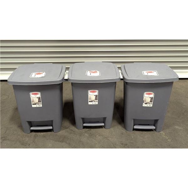 Rubbermaid 8.3 Gallon Step-On Trash Cans - Lot of 3