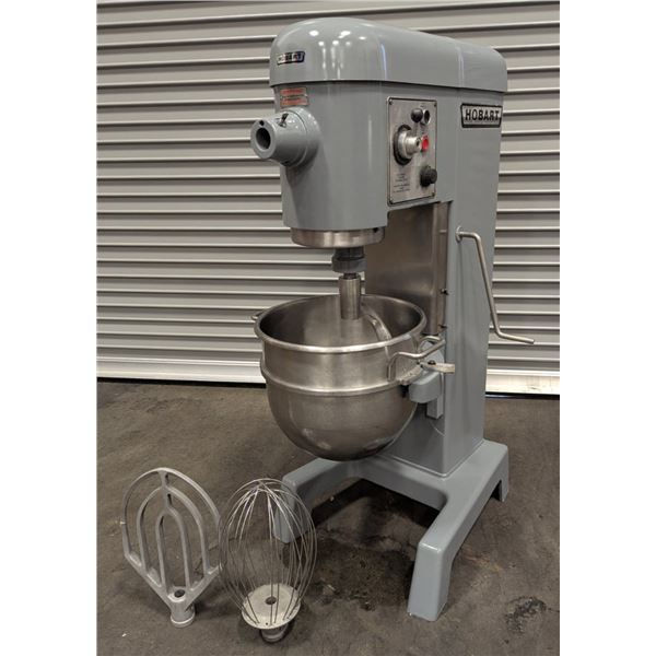 Hobart D330 30qt Planetary Mixer W/Wire Whip, Hook & Beater | 168
