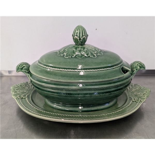 The Bombay Company Soup Tureen w/lid & Under Plate | BF9/FtC