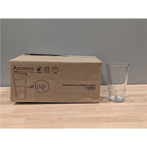 Arcoroc H3089 16oz Mixing Glasses - Lot of 11 | EC4