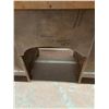 Image 6 : *Six Drawer Vanity with Mirror No Shipping
