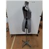 Image 2 : *Dress Form Mannequin 56" No Shipping