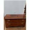 Image 1 : *Wooden Dresser No Shipping