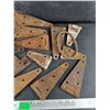 Image 4 : Assorted Vintage Hinges