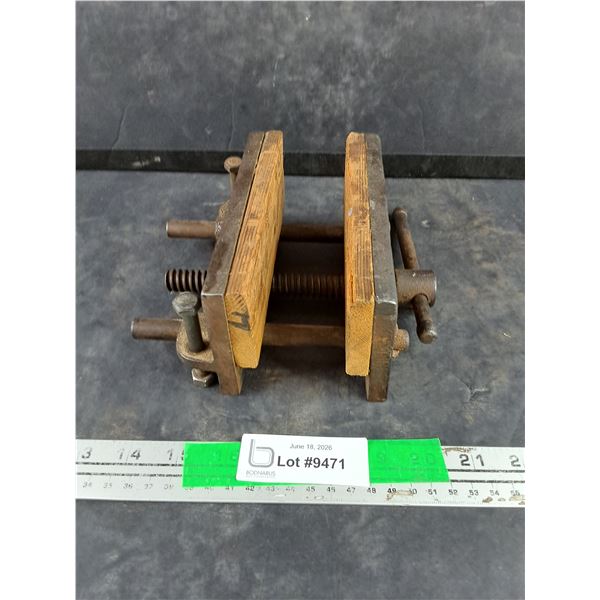 Bench Vise