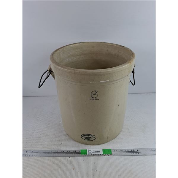 Vintage Medalta 6 Imperial Crock Pot - PICKUP ONLY