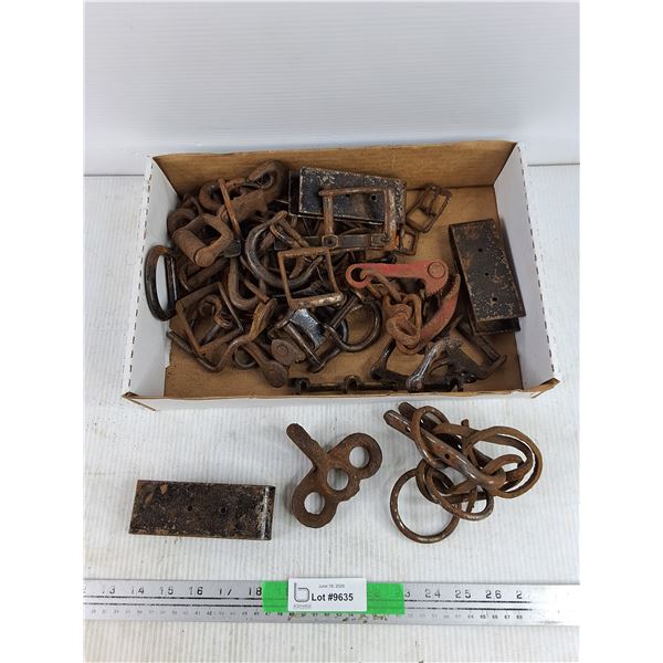 Assorted Vintage Hardware