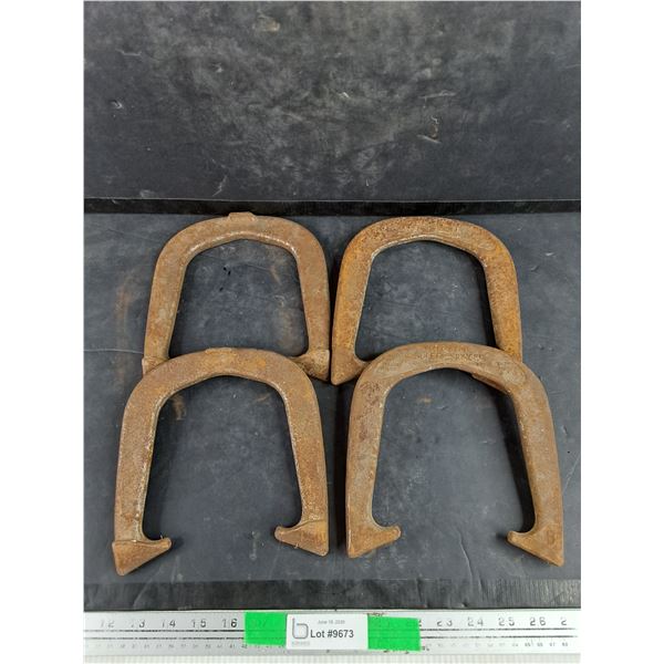 (4) Vintage Super Ringer Horse Shoes