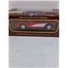 Image 5 : 1:18 Die-Cast 1957 Chevy Corvette-appears unopened